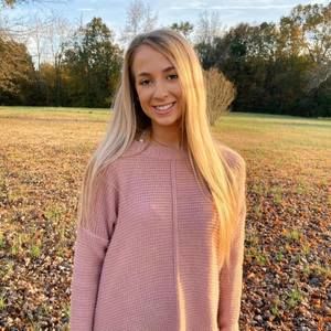 Meet your Posher, Brooke